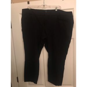 Torrid stretch skinny Capri trouser